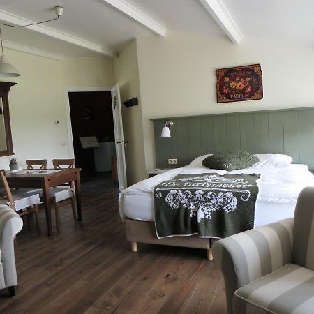 Bed and Breakfast De Turfstaeker à Ospel Extérieur photo