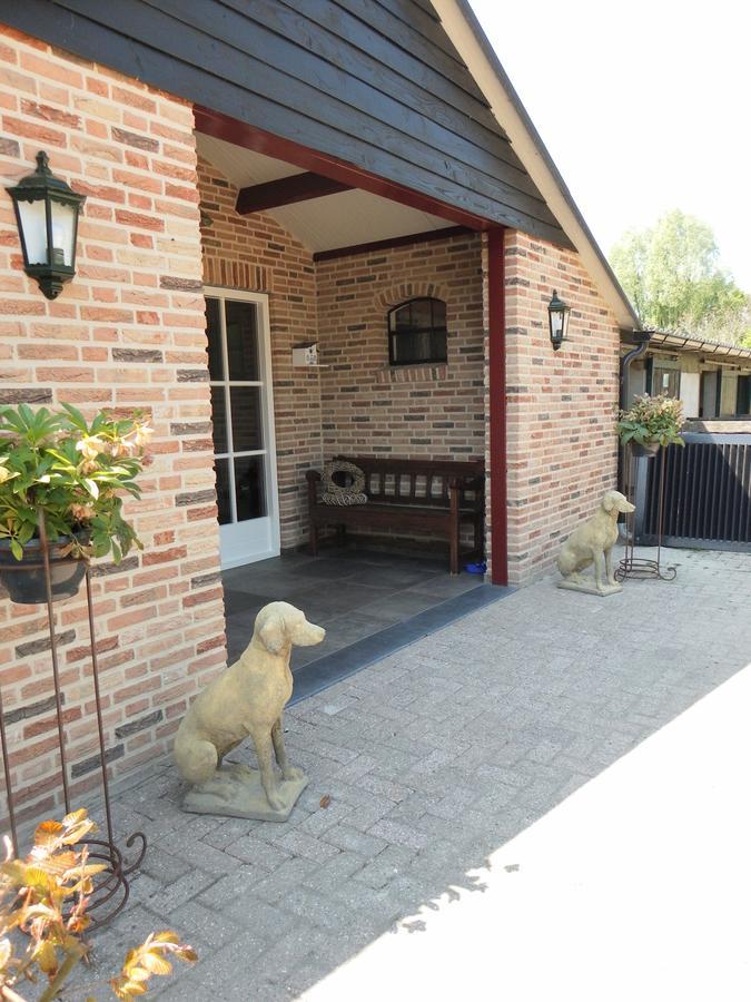 Bed and Breakfast De Turfstaeker à Ospel Extérieur photo