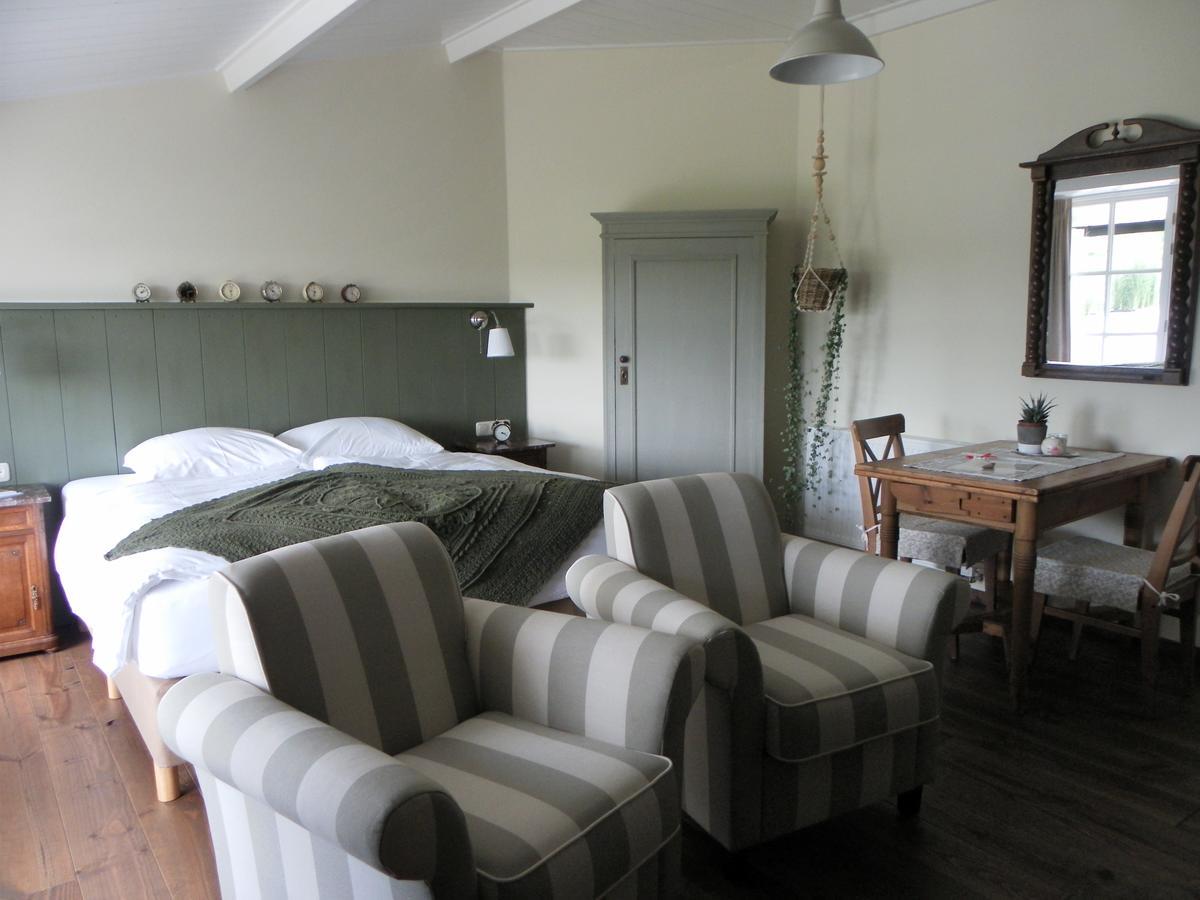 Bed and Breakfast De Turfstaeker à Ospel Extérieur photo