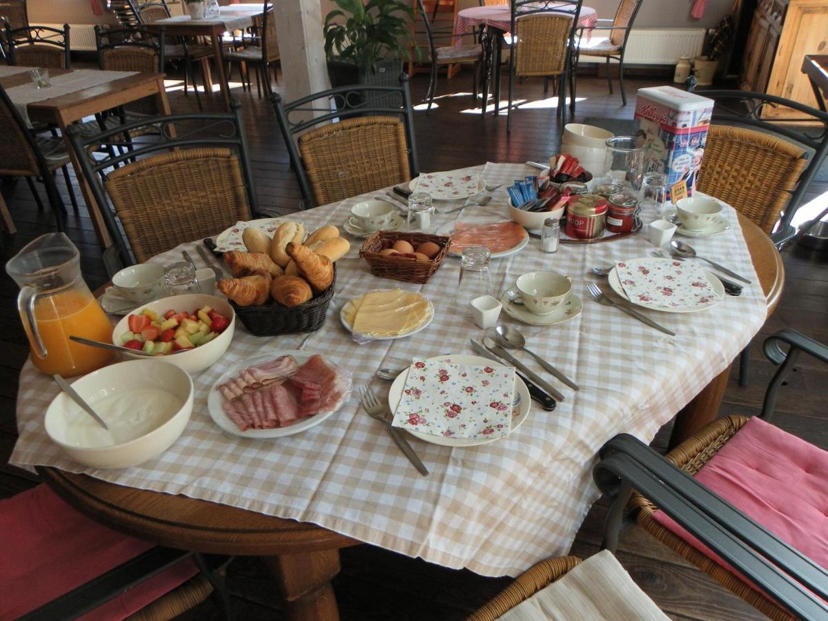 Bed and Breakfast De Turfstaeker à Ospel Extérieur photo